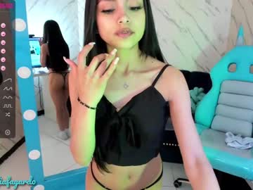 webcam girl sweet_littleee live cam image #2439918