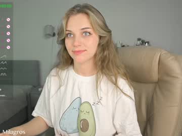 webcam girl mia_milagros live cam image #6439621