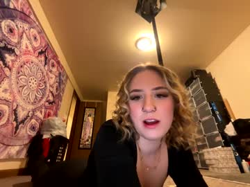 webcam girl brrookkee live cam image #11252362