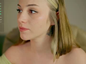 webcam girl mia_milagros live cam image #5499265