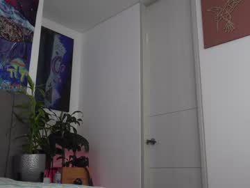 webcam girl beyllove_d live cam image #9409861