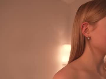 webcam girl april_blush live cam image #12601553