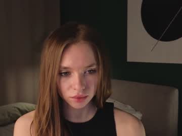 webcam girl elenegilbertson live cam image #9073461