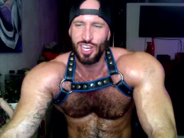 webcam man travisconnor86 live cam image #4791325