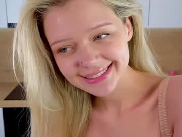 webcam girl ifiwasyourgf live cam image #11128909