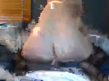 webcam girl letmebeurfantasy143 live cam image #748083