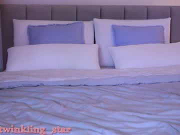 webcam girl ella_twinkle live cam image #8686513