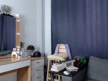 webcam girl ella__sweety live cam image #2908623