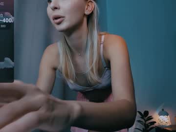 webcam girl f1oraa live cam image #9672400