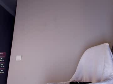 webcam girl hee_jeen live cam image #9974443