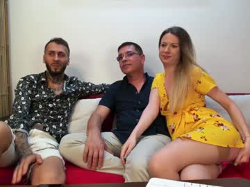 webcam couple julyaandraul live cam image #9859016