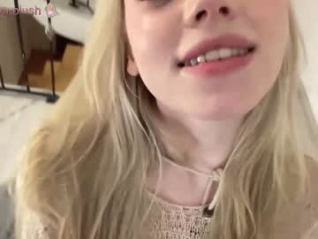 webcam girl sonyaplush live cam image #9170372