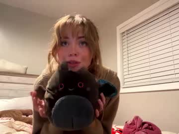 webcam girl madeline_fine live cam image #11700578