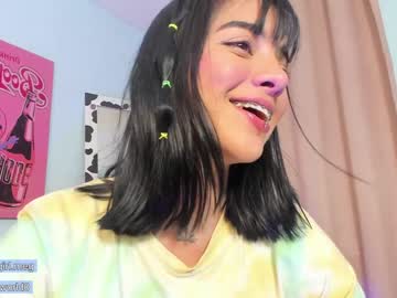 webcam girl megan_world live cam image #693124