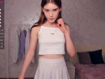 webcam girl minnietammy live cam image #6576389