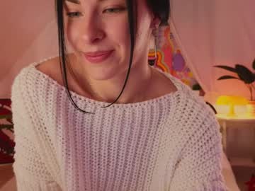 webcam girl uwunikaa live cam image #11777908