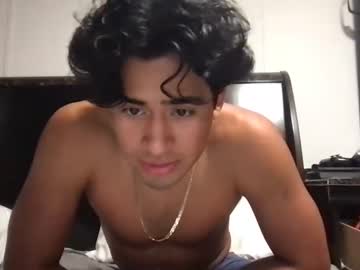 webcam man papabear2100 live cam image #7511539