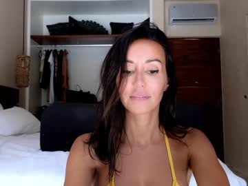 webcam girl miiiawallace live cam image #6350736
