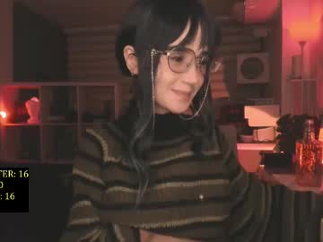 webcam girl lonelly_lolly98 live cam image #12993799
