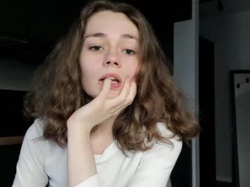 webcam girl mxxnsxsul live cam image #3351376