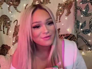 webcam girl ari_02 live cam image #8715714