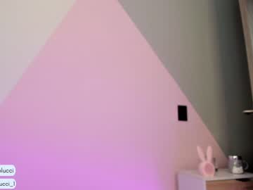 webcam girl pavlovacoluccii_ live cam image #2818214