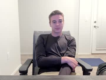 webcam man collegeboiaz live cam image #7558973
