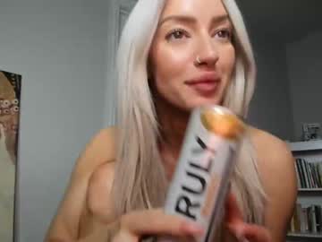 webcam girl miss_bee live cam image #4791074