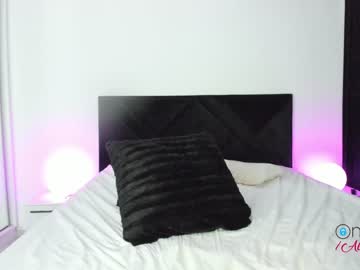 webcam girl alicelevine live cam image #2784486
