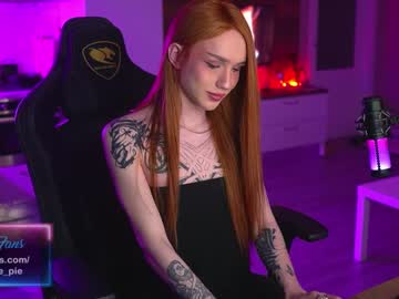 webcam tranny twiinkie_pie live cam image #1640111