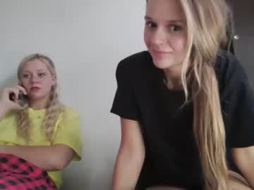webcam couple prettypoliteladies live cam image #6529954