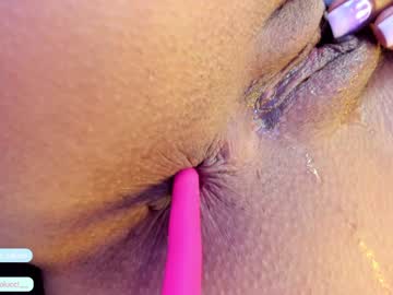 webcam girl pavlovacoluccii_ live cam image #2472560