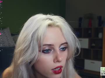 webcam girl audreycarvin live cam image #10098300