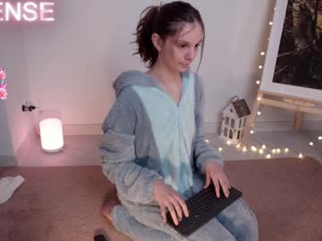 webcam girl careful_i_bite live cam image #11450066