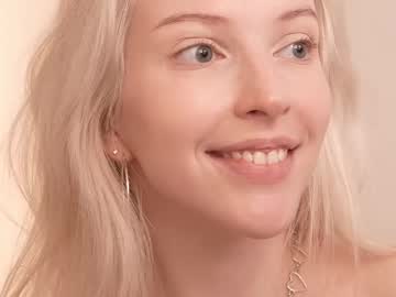 webcam girl my_stella live cam image #12626072