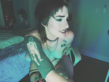 webcam girl aynmarie live cam image #6504956
