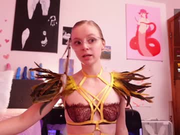 webcam girl emmasky69 live cam image #7727943