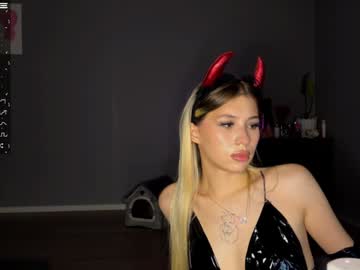 webcam couple kurtsarah live cam image #10888471