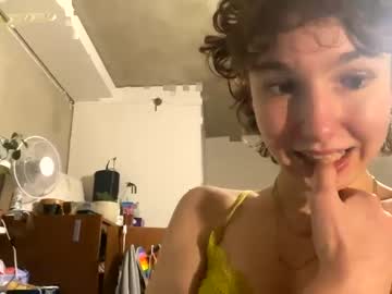webcam girl iamskyec live cam image #8428915