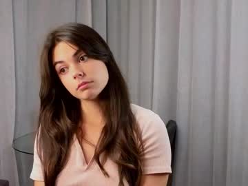 webcam girl edinaestabrooks live cam image #12984112