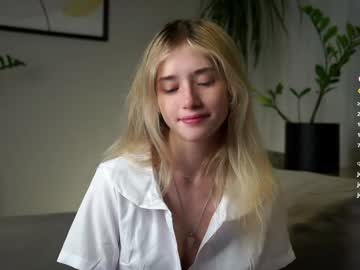 webcam girl taitehambelton live cam image #10647991