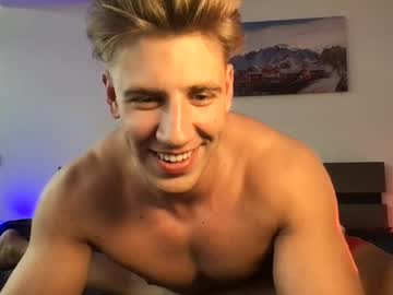 webcam couple tallhung_fitspicy live cam image #12560992