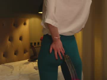 webcam girl girl_i_am live cam image #12765133