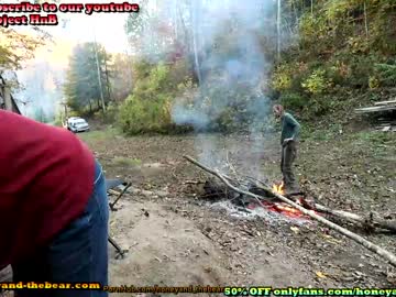 webcam couple honeyand_thebear live cam image #3946878