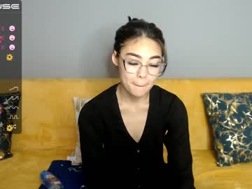 webcam girl little_v1rgin_angel live cam image #2916089
