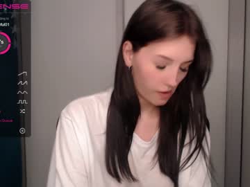 webcam girl lilliasweety live cam image #2478716