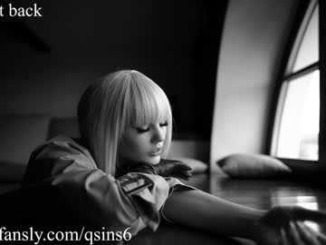 webcam girl queensy_sins_x live cam image #2508989