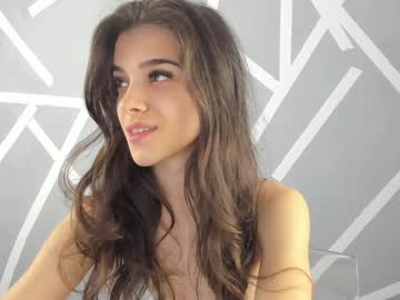 webcam girl babyaylin live cam image #11199376