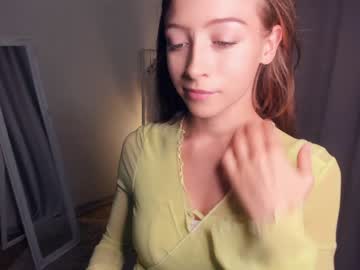 webcam girl wave_of_happy_ live cam image #7473547