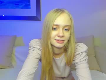 webcam couple alisareal live cam image #4852455